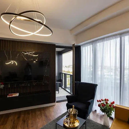 Skyline - Hanza Tower Apartment